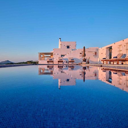 Luxurious Villa Pactia Amazing Pool Isterni  ภายนอก รูปภาพ